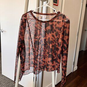 Plus Size 22W Mesh Tortoise Print Asymmetric Long Sleeve Shirt